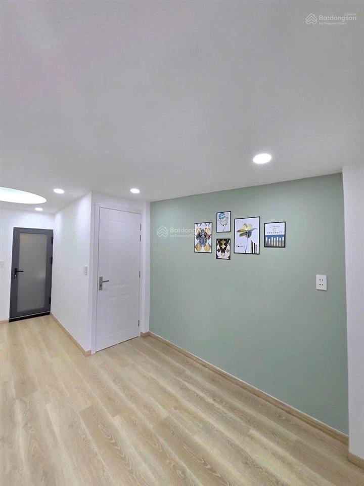 Nhà 3 tầng mới đẹp gần chợ ngay cầu chữ y p. chánh hưng ( p8 q8 cũ )