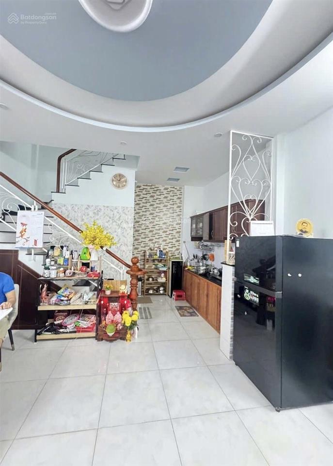 Giảm giá nhà 4 tầng đẹp như mới gần chợ gần mặt tiền đường phạm thế hiển p4 q8