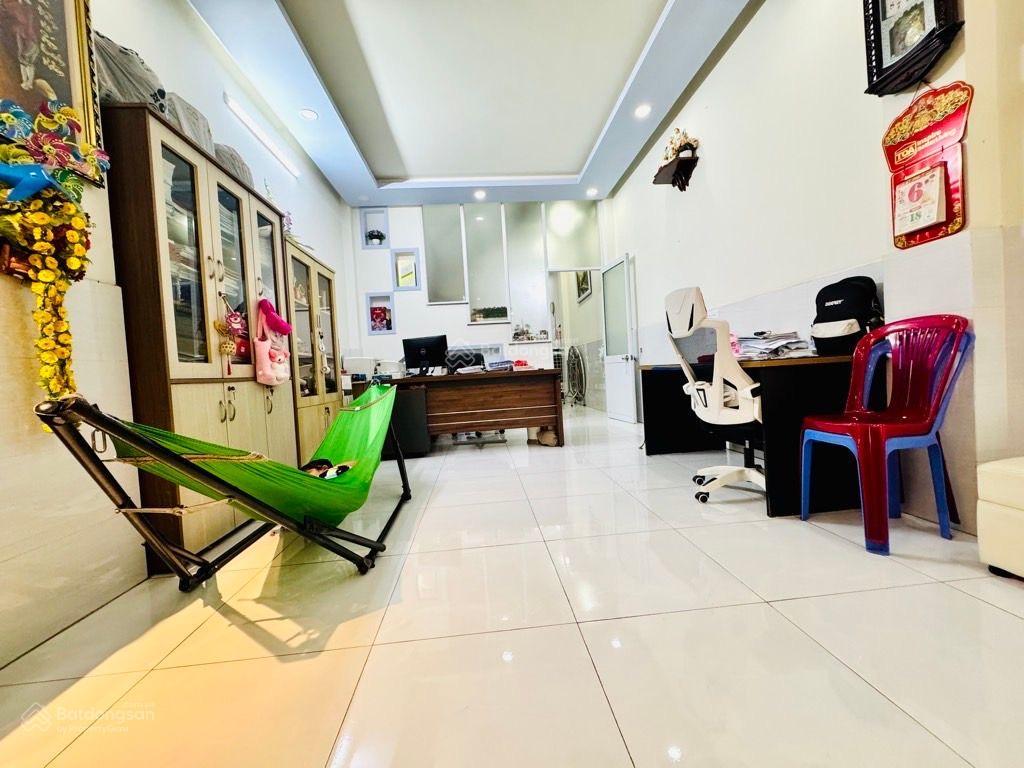 Nhà 4 tầng  96m2  hoàn công đủ  mặt tiền kdc phú lợi p. bình đông ( p7 q8 cũ )