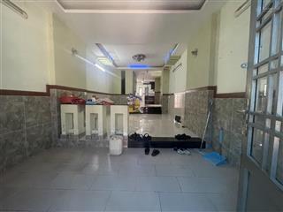 Nhà nguyên căn mặt tiền khu cao lỗ p4 q8.
 diện tích 4m x 20m.