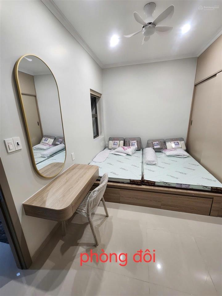 Chdv mới đẹp có thang máy thu nhập 40tr/tháng mặt tiền đường kdc phong phú 5 xã bình hưng