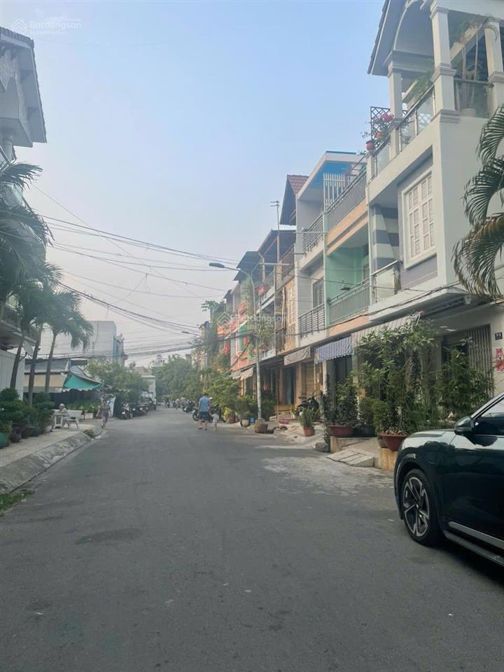 Mặt tiền nội bộ đường bùi minh trực p5q8 gần trường sương nguyệt ánh
