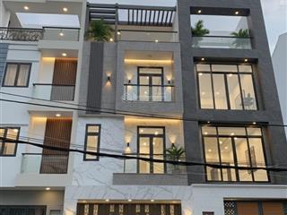 Nhà ngang 5m, 4 tầng mặt tiền đường 10m ngay trung tâm quận 8