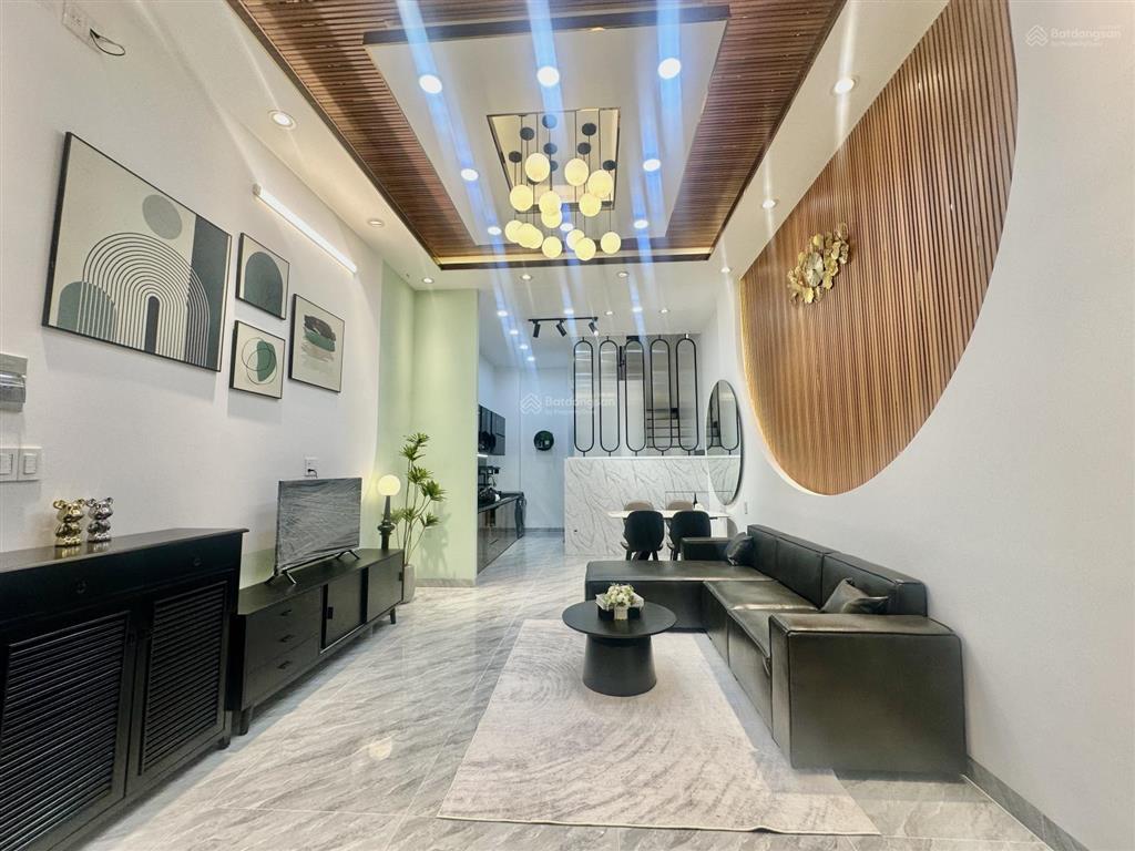 Siêu phẩm nhà phố 4 tầng view đẹp đường hưng phú