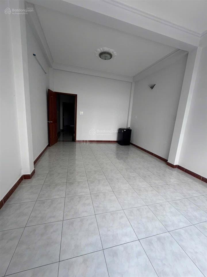Nhà 4 tầng đẹp như mới  vị trí đẹp  mặt tiền đường kinh doanh kdc cao lỗ ngay parc mall
