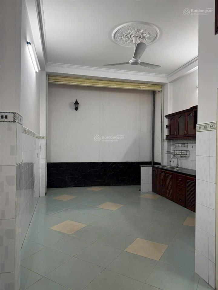Nhà 4 tầng đẹp như mới  vị trí đẹp  mặt tiền đường kinh doanh kdc cao lỗ ngay parc mall