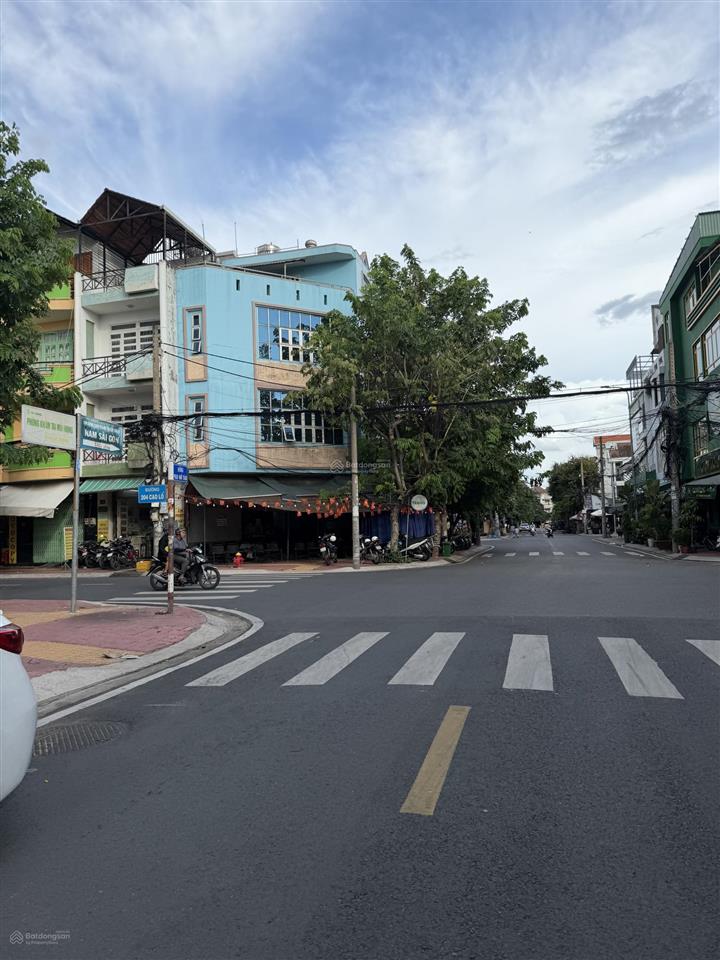 Bán căn góc 2 mặt tiền kinh doanh thu nhập cao khu cao lỗ ngay parc mall p4 q8