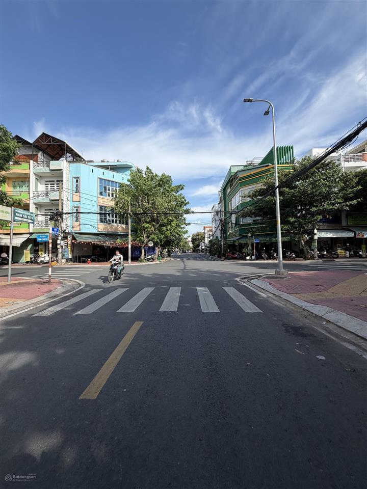 Bán căn góc 2 mặt tiền kinh doanh thu nhập cao khu cao lỗ ngay parc mall p4 q8