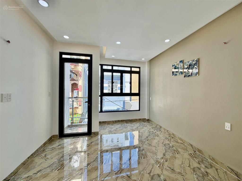 Bán nhà đẹp xây mới 100% đường hưng phú, p10q8 cũ