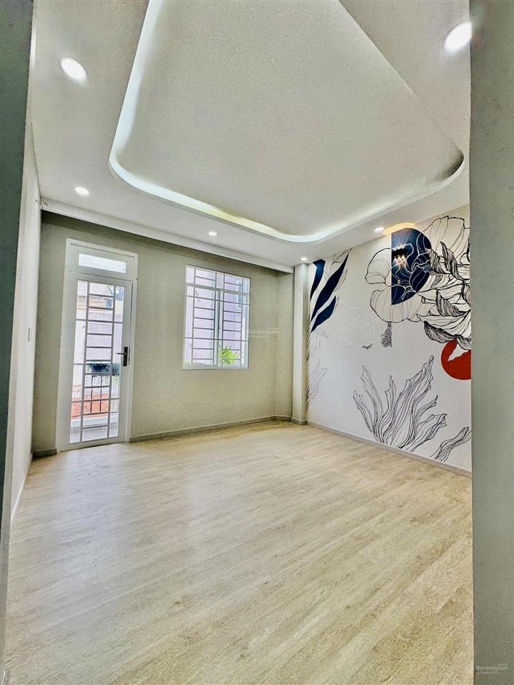 Nhà mới đẹp full công năng sử dụng  vị trí sát mặt tiền đường âu dương lân, phường chánh hưng