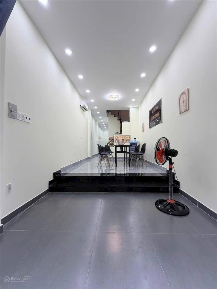 Nhà 4 tầng mới đẹp vị trí sát mặt tiền đường khu dương bá trạc phường chánh hưng, tp.hcm