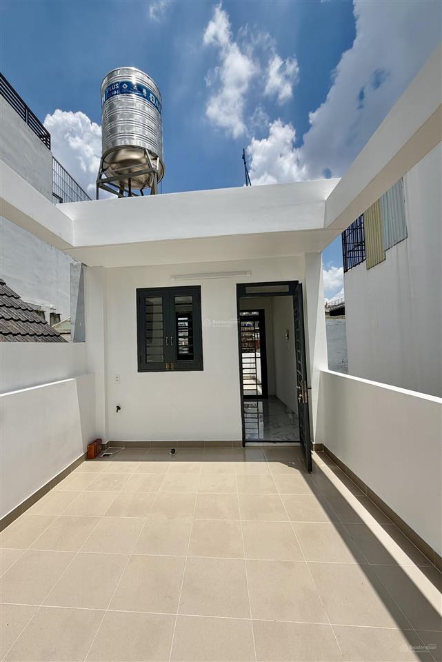 Bán nhà mới đẹp vị trí đắc địa hẻm xe hơi đường âu dương lân p2q8 cũ