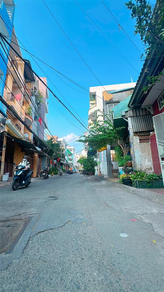 Bán nhà mặt tiền ngang 5m hẻm ô tô đậu trước nhà vị trí kinh doanh khu đắc địa đường âu dương lân