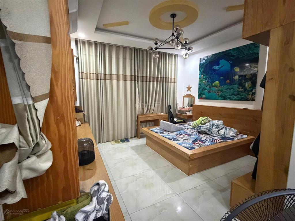 Bán nhà mặt tiền đường tùng thiện vương p. phú định