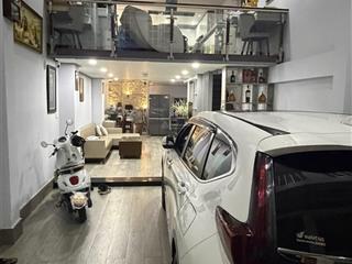 Bán nhà mặt tiền đường tùng thiện vương p. phú định