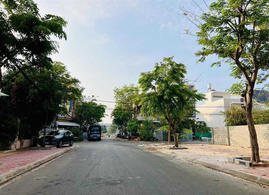 Lô góc vip 2 mặt tiền tại trung tâm phan thiết
