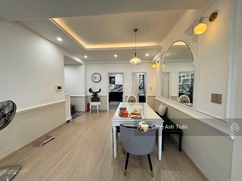 Bán căn hộ cảnh viên 1 giá tốt, 118m², thiết kế 3pn, giá 9,4 tỷ.  xem nhà 0947 384 ***