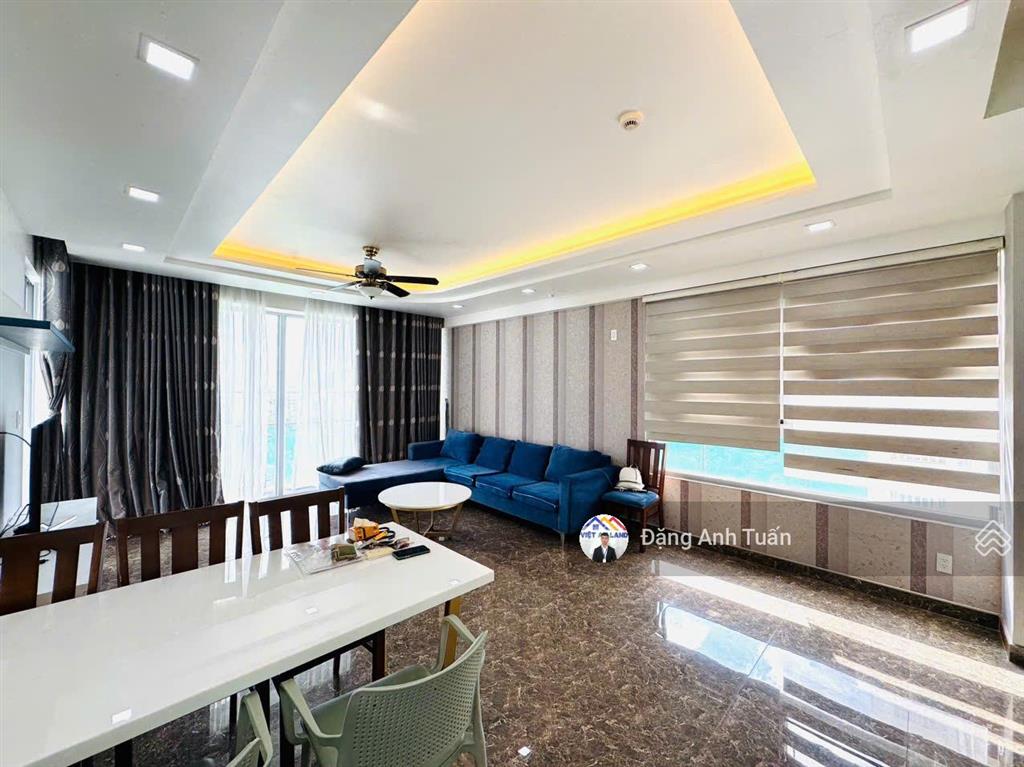 Bán căn hộ green valley view trực diện sân golf và view sông, 123m2, nhà đẹp full nội thất giá 10tỷ