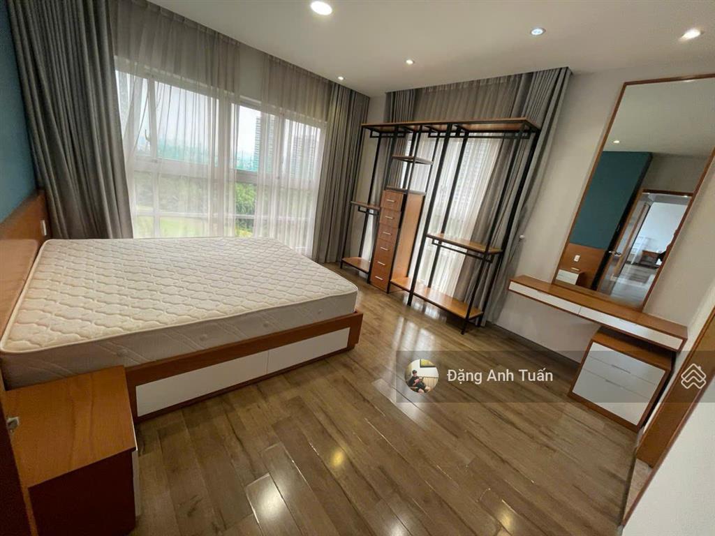 Cần bán happy valley 100m², 3pn, góc view hướng đông, giá bán 9,2 tỷ.  0947 384 ***