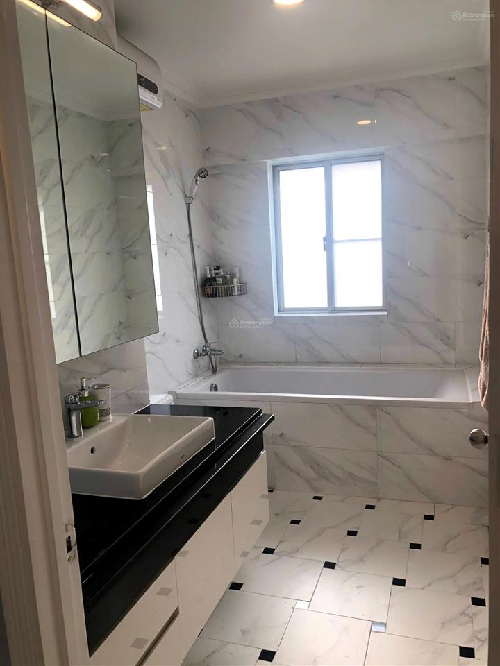 Bán căn hộ penthouse mỹ khánh 4a, diện tích 330m2, sân vườn rộng, giá 21 tỷ