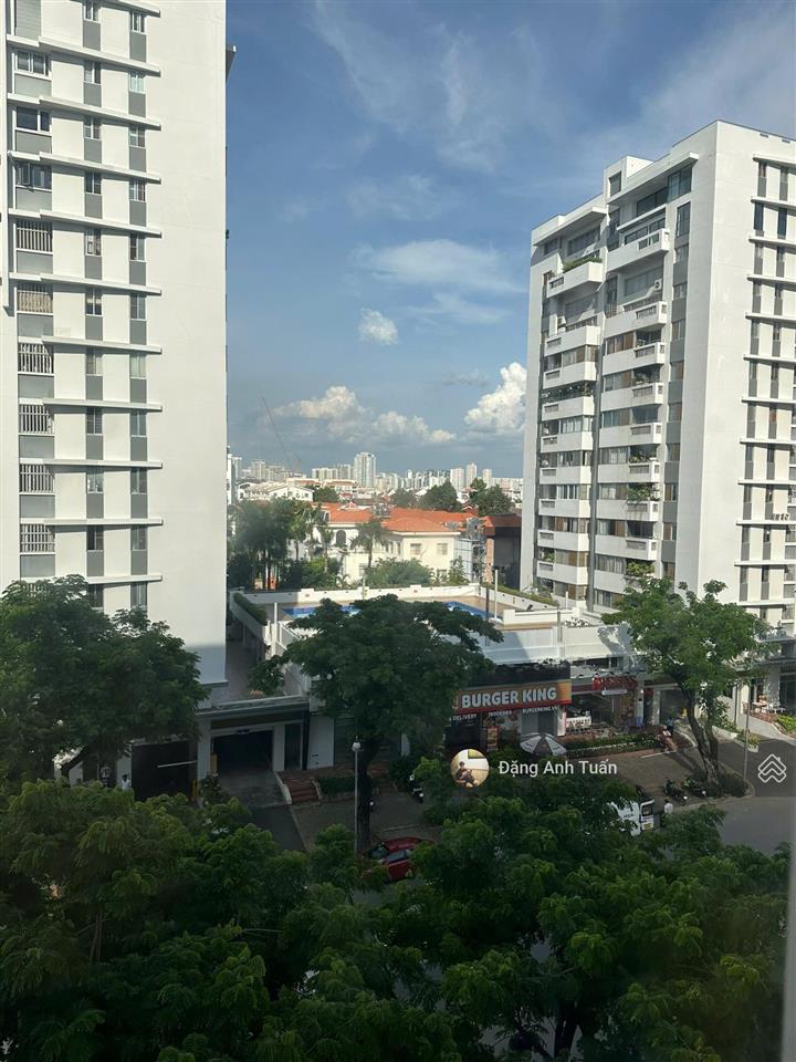 Cần bán căn hộ giá hời mỹ khánh, 113m2 view hồ bơi, nội thất cơ bản, nhà cũ giá 7,8 tỷ bớt lộc