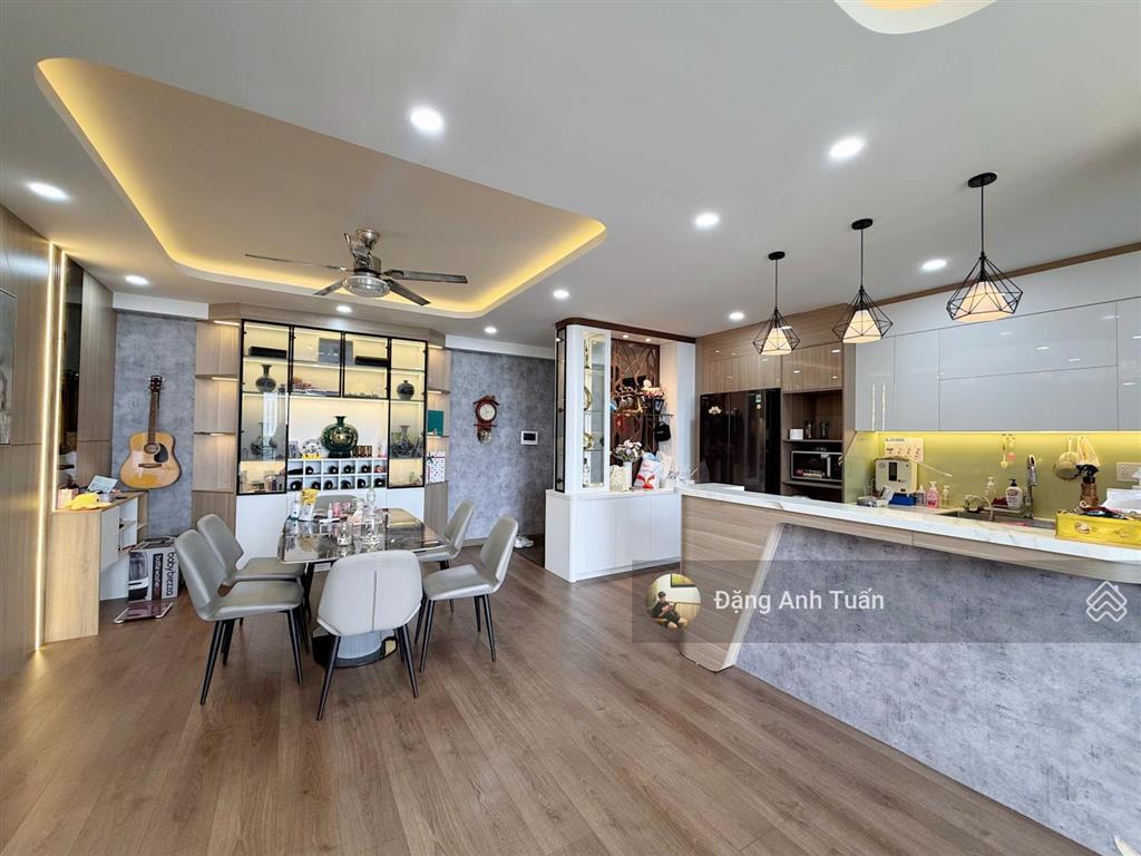 Bán căn hộ riverpark premier, 133m2 view đông nam giá 16 tỷ thương lượng
