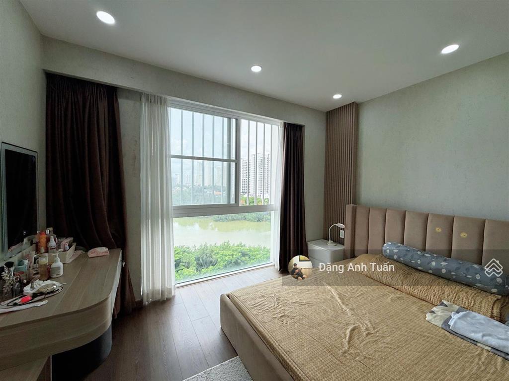 Bán căn hộ riverpark premier, 133m2 view đông nam giá 16 tỷ thương lượng