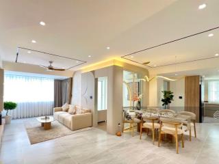 Bán căn hộ mỹ khánh 3a, view hồ bơi, 113m2, 3pn, 2toilet, giá bán 8,5 tỷ.  0947 384 ***