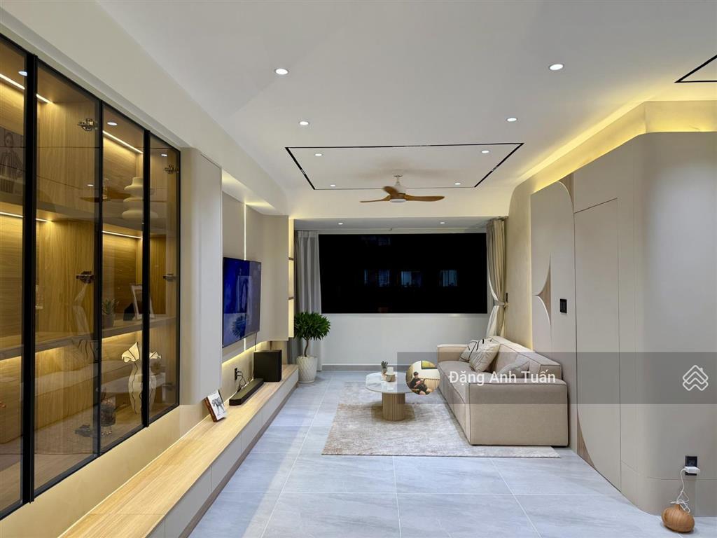 Bán căn hộ mỹ khánh 3a, view hồ bơi, 113m2, 3pn, 2toilet, giá bán 8,5 tỷ.  0947 384 ***