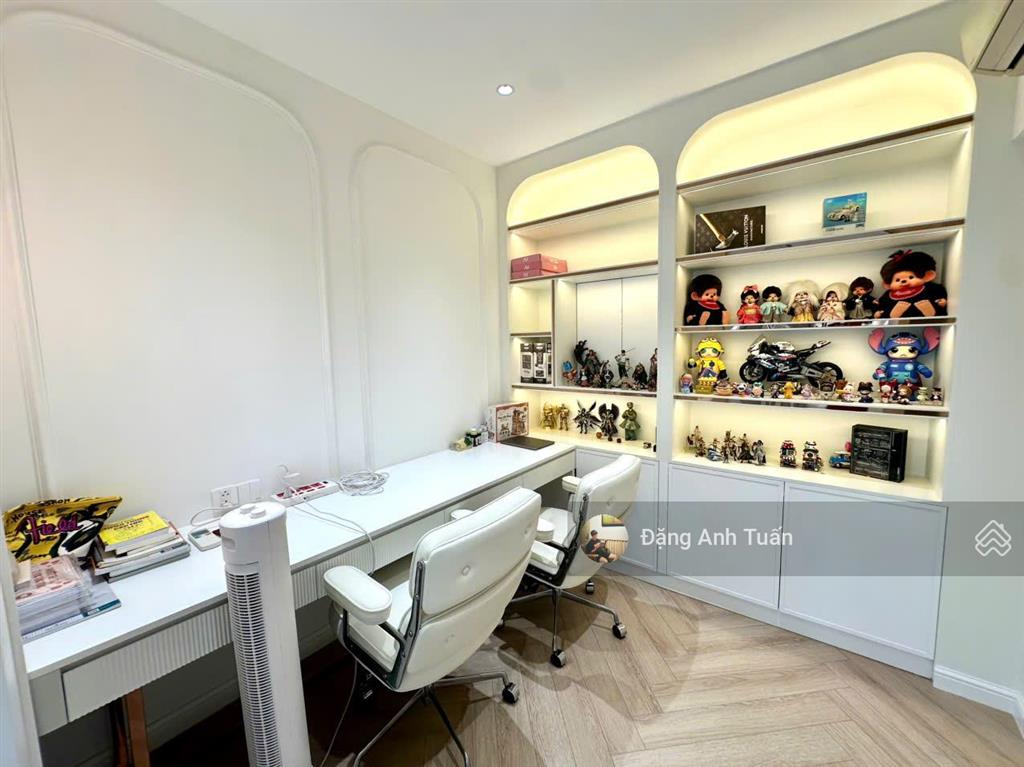 Bán nhanh căn hộ duplex mỹ khánh 196m2, nhà mới đẹp giá bán 16,5 tỷ.  0947 384 *** em tuấn