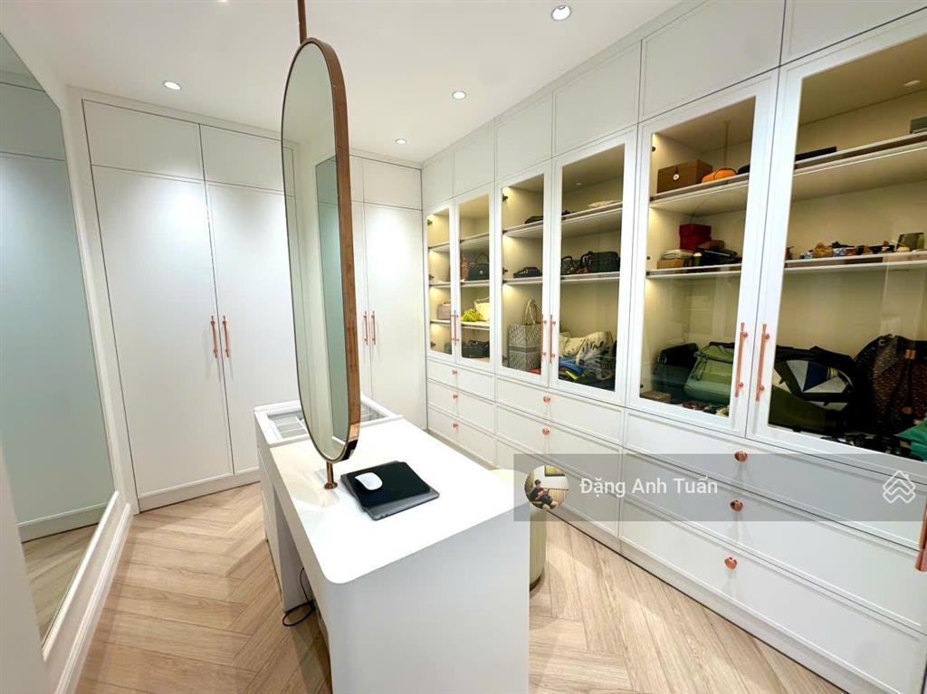 Bán nhanh căn hộ duplex mỹ khánh 196m2, nhà mới đẹp giá bán 16,5 tỷ.  0947 384 *** em tuấn