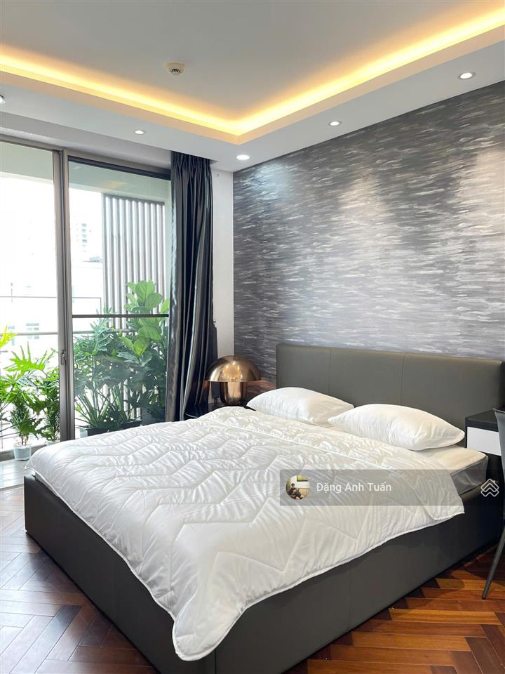 Bán căn hộ midtown m5, nhà mới 90m2, 2pn, 2toilet, view nam giá bán 9,9 tỷ