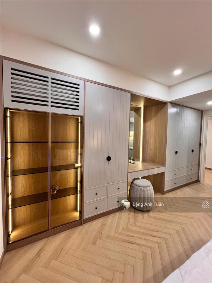 Cần bán nhanh căn hộ mỹ khánh, 118m2, 3pn, lầu cao, nhà mới, giá bán 10,5 tỷ