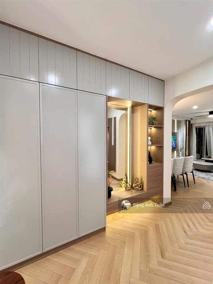 Cần bán nhanh căn hộ mỹ khánh, 118m2, 3pn, lầu cao, nhà mới, giá bán 10,5 tỷ