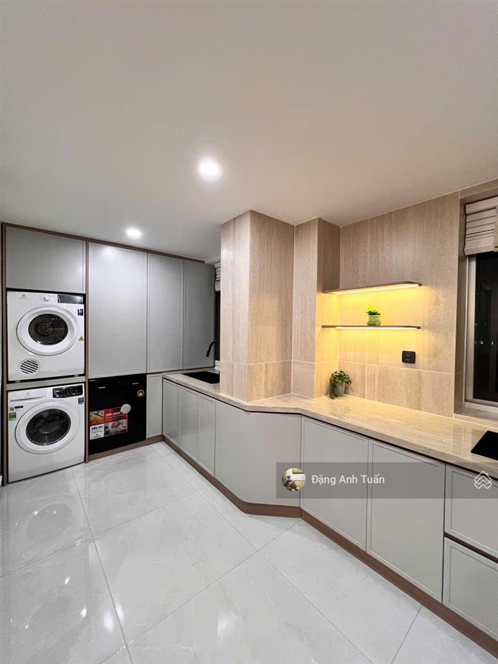 Cần bán nhanh căn hộ mỹ khánh, 118m2, 3pn, lầu cao, nhà mới, giá bán 10,5 tỷ