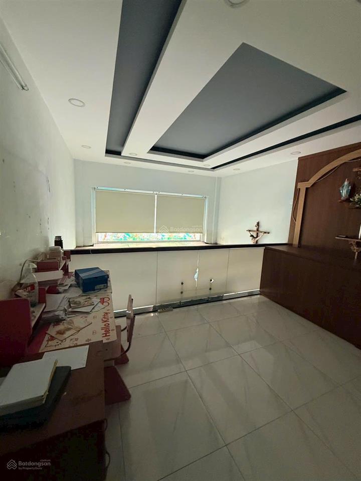 Nhà 5tầng mặt tiền đường nguyễn thanh tuyền, p2, quận tân bình