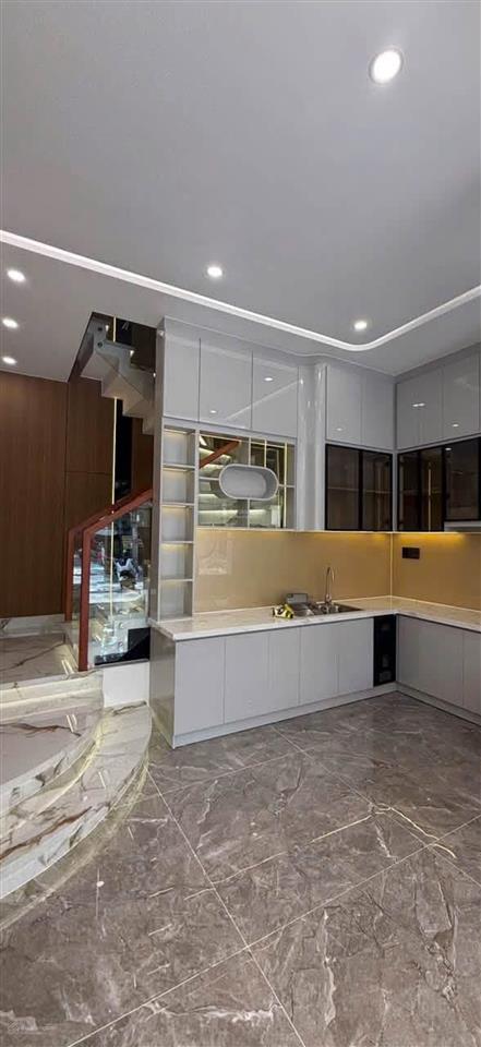 Cho thuê nhà 3 tầng mặt tiền đường lê văn thọ, p16, quận gò vấp
