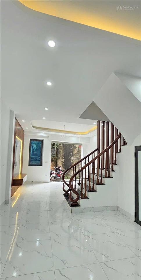 Bán nhanh nhà 4 tầng 37.3m2 gần vin đan phượng giá chỉ 4.85 tỷ