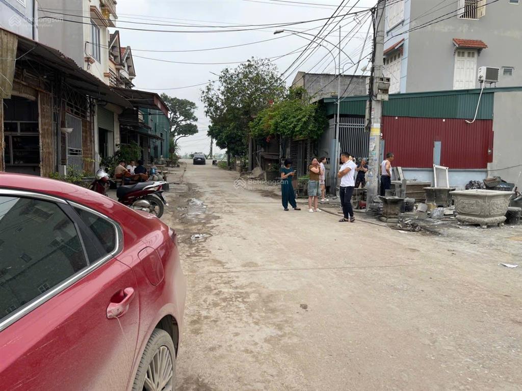 Bán nhanh 120,4m2 trục chính mễ sở, văn giang đường 2 ô tô tránh nhau. kinh doanh được luôn giá 3x