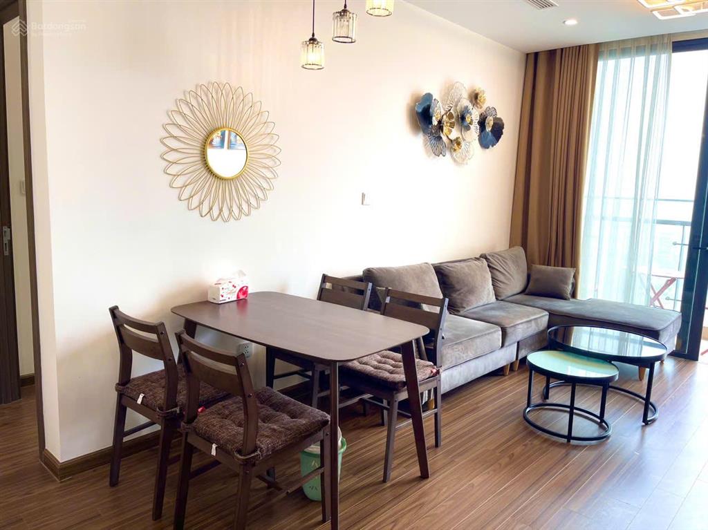 Cho thuê căn w3 1808 west point giá thuê 21tr 0939 842 ***
