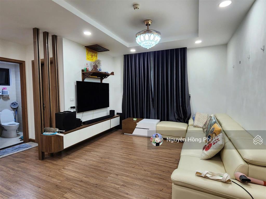 Bán ch 97m2 3pn 2wc tầng trung, view đẹp, hướng mát sẵn sổ le grand jardin sài đồng giá 7 tỷ