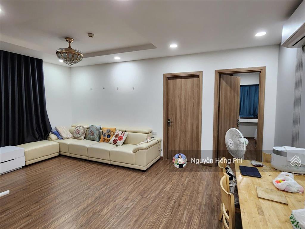 Bán ch 97m2 3pn 2wc tầng trung, view đẹp, hướng mát sẵn sổ le grand jardin sài đồng giá 7 tỷ