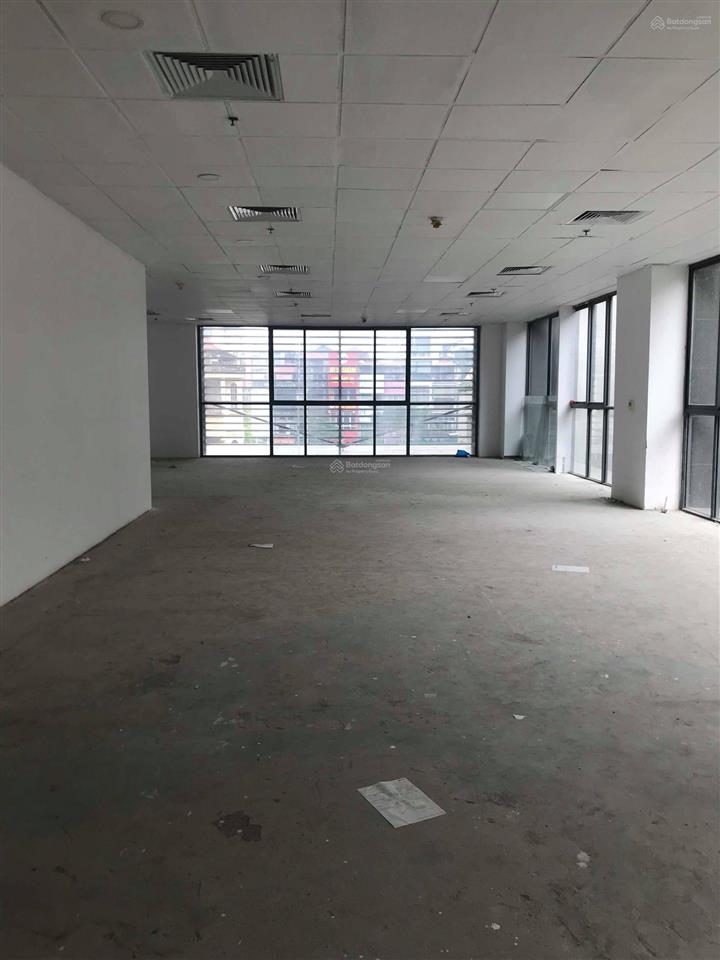 Cho thuê mặt bằng văn phòng giá rẻ tại new skyline, khu đô thị văn quán hà đông, hà nội, 0945 004 ***