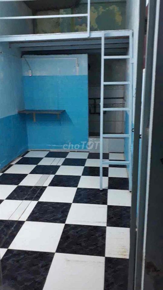 phòng trọ ngay chợ Bình Hưng gần bến xe Q8