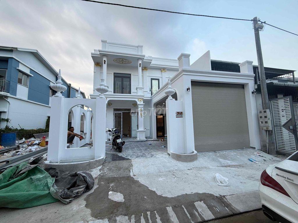 cần bán nhà mới xây đang cho thuê 15 triệu