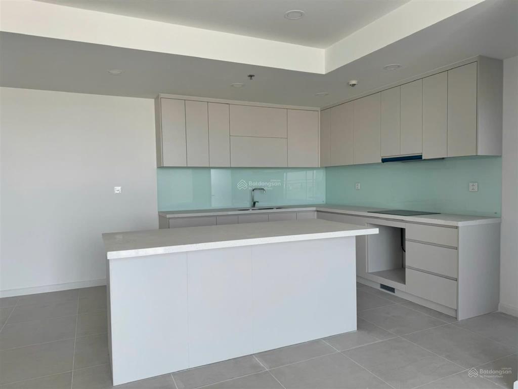 Rỗ hàng chuyển nhượng căn 2pn giá rẻ nhất urban green từ 5tỷ4  7tỷ3.  xem nhà 24/7