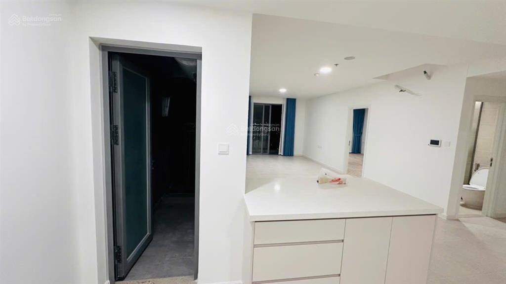 Rỗ hàng chuyển nhượng căn 2pn giá rẻ nhất urban green từ 5tỷ4  7tỷ3.  xem nhà 24/7