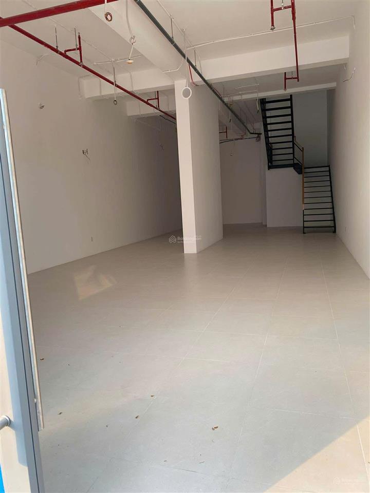 Bán gấp căn shophoue vừa ở vừa kinh doanh diện tích 180m² mặt tiền số 6  giá 10 tỷ hỗ trợ vay 70%