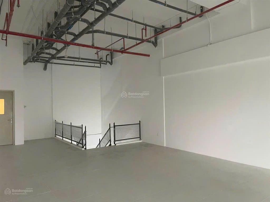 Bán gấp căn shophoue vừa ở vừa kinh doanh diện tích 180m² mặt tiền số 6  giá 10 tỷ hỗ trợ vay 70%