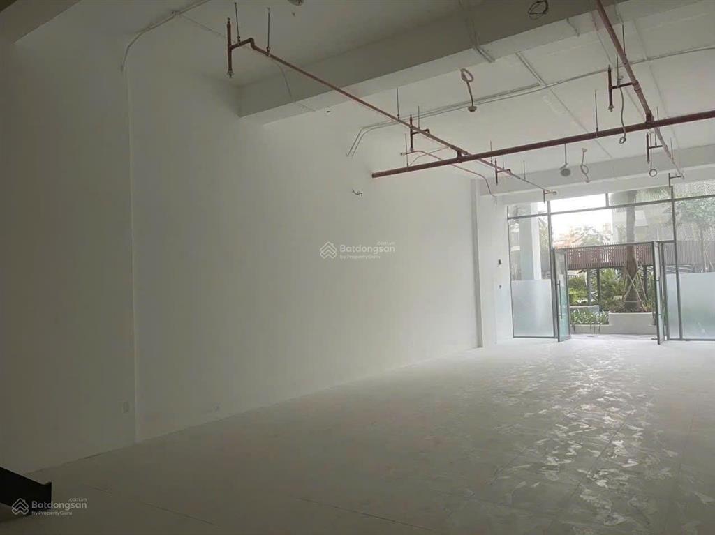 Bán gấp căn shophoue vừa ở vừa kinh doanh diện tích 180m² mặt tiền số 6  giá 10 tỷ hỗ trợ vay 70%